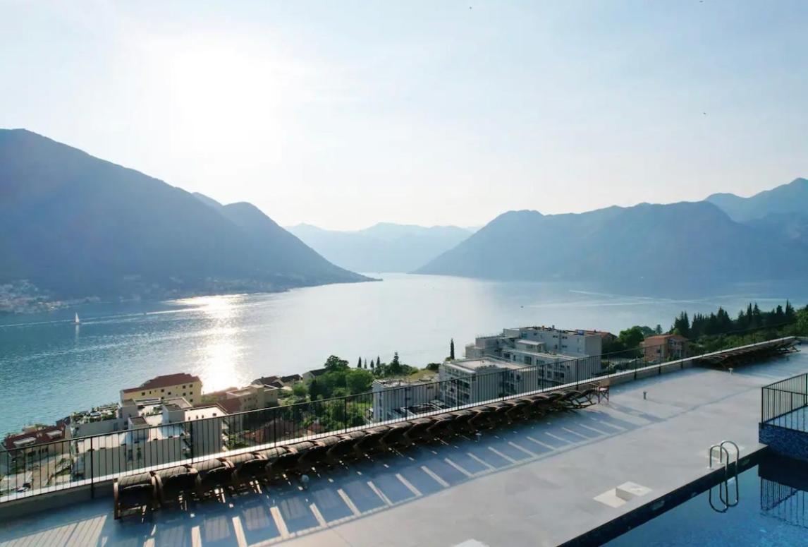公寓 Design Flat With Impressive Boka Bay View